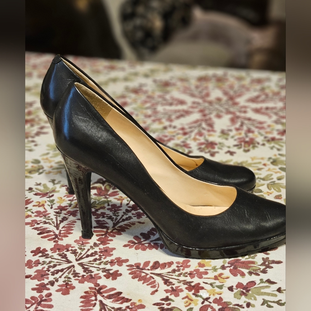 Nine West "Wise Up" black pumps